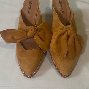 Jeffery Campbell Cyrus Women's Tan Suede Bow Mules